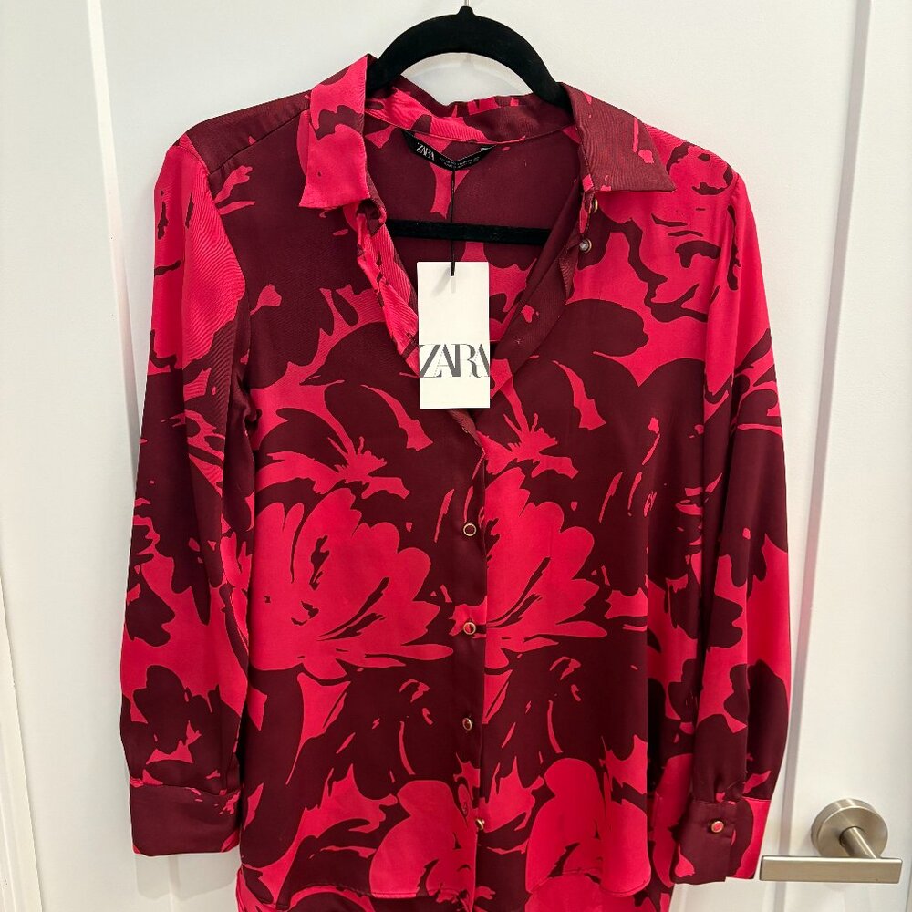 (NWT) Floral Satin Button-Down ZARA Blouse